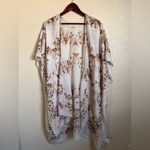 Woven Heart Floral Kimono with Pastel Hues